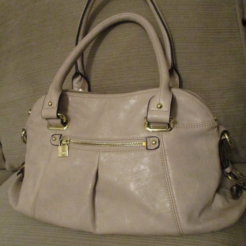 NWOT Anne Klein Handbag Goldtone Metal Accents